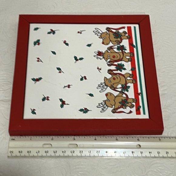 VTG Christmas Reindeer Dancing Ceramic Tile Trivet w/Red Wood Frame 7.25" - Picture 6 of 13